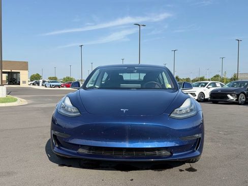 Used 2019 Tesla Model 3 RWD image 2