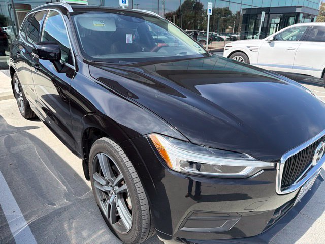 Used 2020 Volvo XC60 T5 Momentum FWD image 2