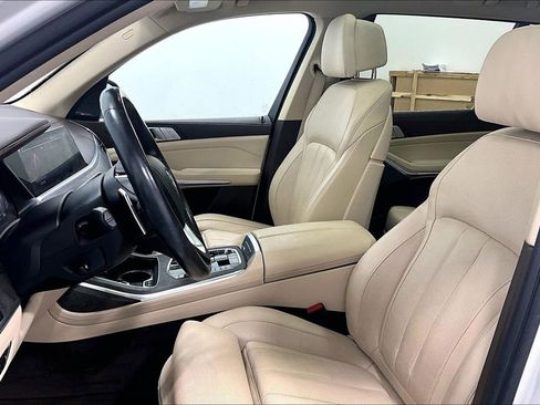 Used 2019 BMW X7 xDrive50i w/ Premium Package image 27
