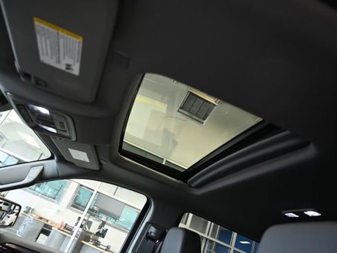 New 2026 Chevrolet Silverado 1500 LTZ w/ LTZ Premium Package AWD/4WD image 21