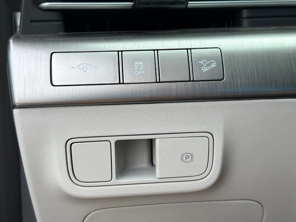New 2027 Hyundai Kona SEL Sport AWD/4WD image 17