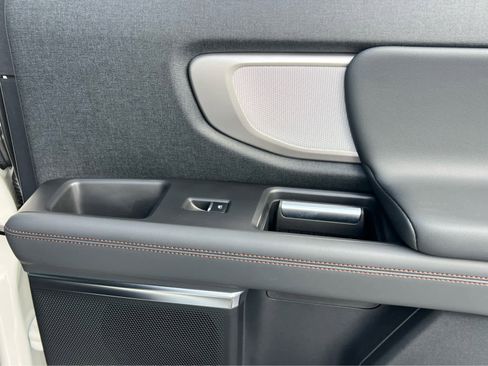 New 2025 Ford Expedition Max Active image 22