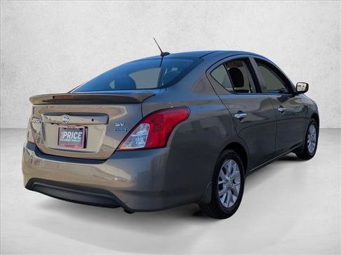 Used 2017 Nissan Versa SV w/ SV Special Edition Package image 5