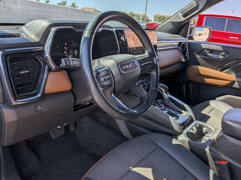 Used 2023 GMC Canyon AT4 AWD/4WD image 9