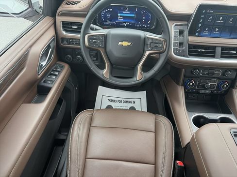 Used 2023 Chevrolet Tahoe High Country w/ Premium Package RWD image 15