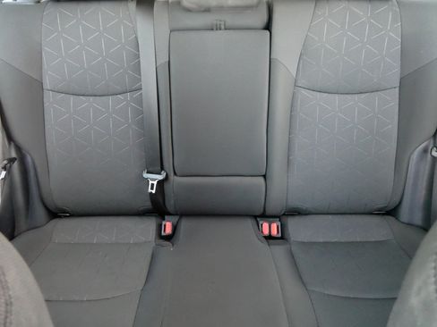 Used 2023 Toyota RAV4 XLE AWD/4WD image 13