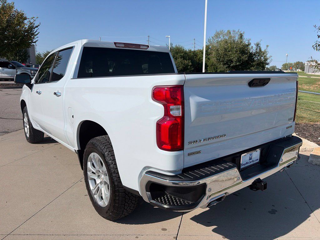 Used 2026 Chevrolet Silverado 1500 LTZ w/ Z71 Off-Road Package AWD/4WD image 18