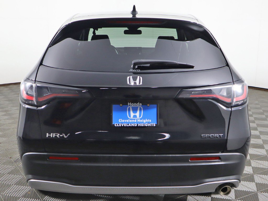 Used 2024 Honda HR-V Sport image 11