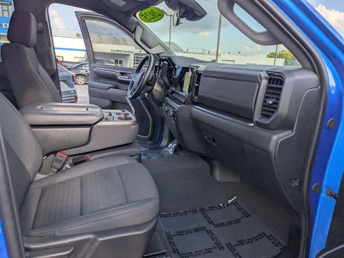 Used 2025 Chevrolet Silverado 1500 LT AWD/4WD image 28