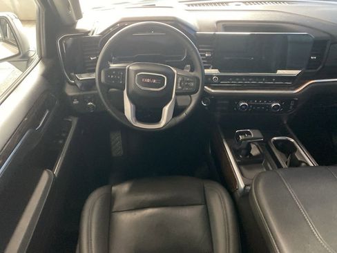 Certified 2025 GMC Sierra 1500 Elevation w/ Elevation Premium Package image 5