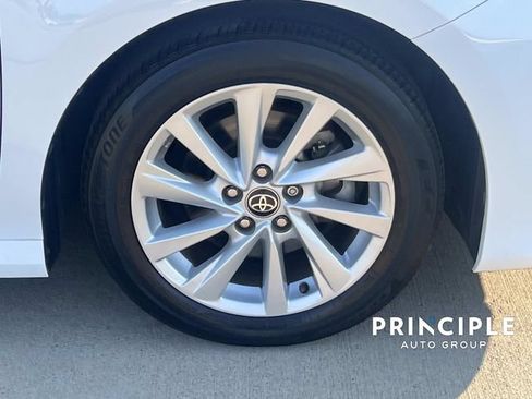 Used 2023 Toyota Camry LE FWD image 4