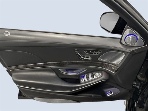 Used 2018 Mercedes-Benz S 63 AMG S 4MATIC Sedan image 15