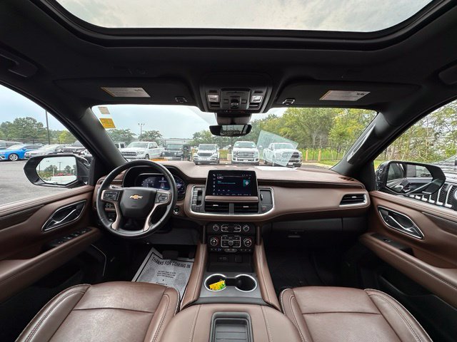 Used 2023 Chevrolet Suburban High Country AWD/4WD image 2