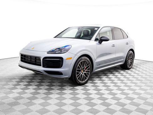 Used 2021 Porsche Cayenne GTS image 1