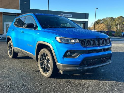 New 2026 Jeep Compass Latitude image 3