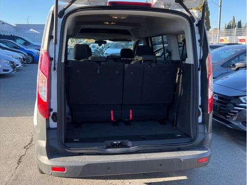 Used 2017 Ford Transit Connect XL image 5