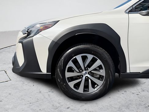 Used 2024 Subaru Outback Premium AWD/4WD image 36