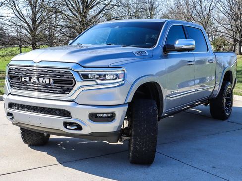 Used 2021 RAM 1500 Limited w/ Body Color Bumper Group image 3