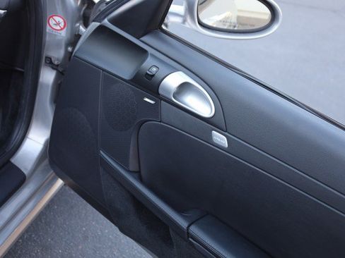 Used 2006 Porsche Boxster S RWD image 39