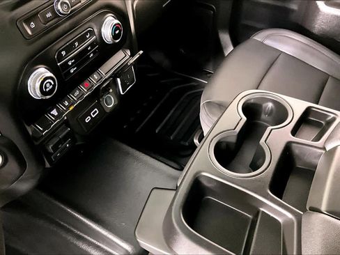 Certified 2024 GMC Sierra 2500 Pro w/ Convenience Package image 13