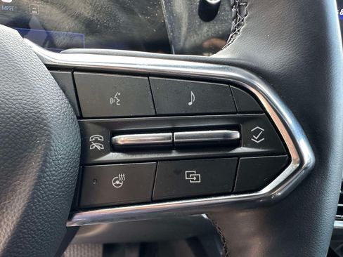 Used 2025 Chevrolet Equinox LT w/ Convenience Package II FWD image 16