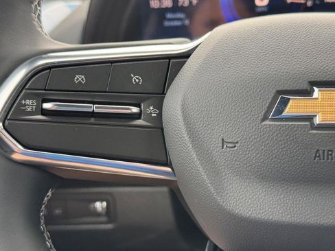 New 2026 Chevrolet Equinox EV LT image 13