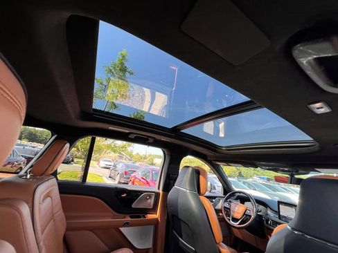 Used 2020 Lincoln Aviator Black Label w/ Dynamic Handling Package AWD/4WD image 34