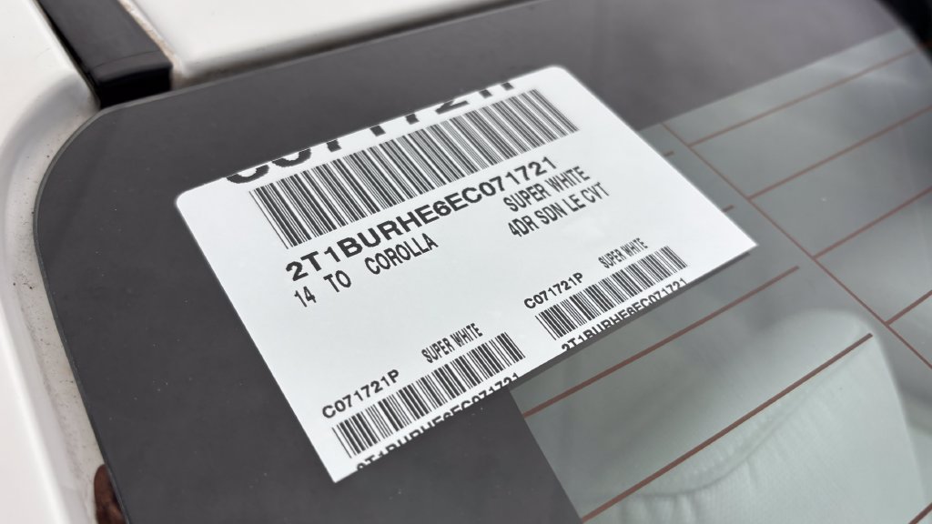 Used 2014 Toyota Corolla LE FWD image 35