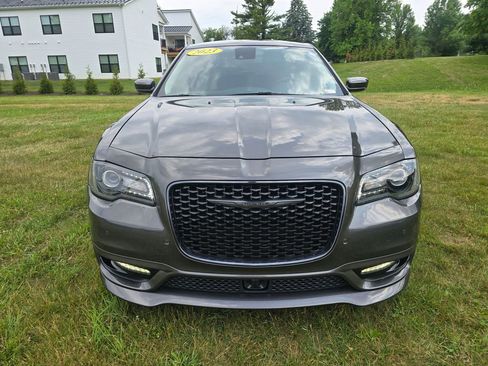 Used 2023 Chrysler 300 Touring L w/ Safetytec Plus Group RWD image 2