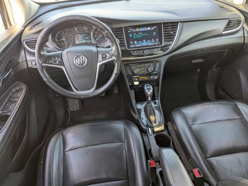 Used 2020 Buick Encore Essence image 29