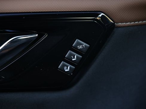 Used 2025 Subaru Forester Touring image 16