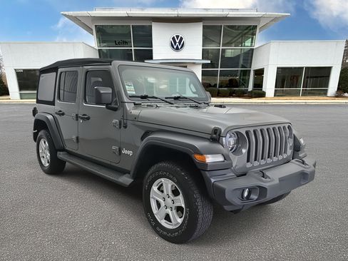 Used 2021 Jeep Wrangler Unlimited Sport image 1