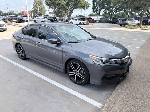 Used 2016 Honda Accord Sport image 2
