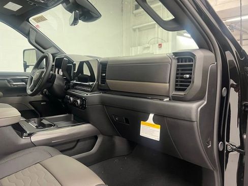 New 2026 Chevrolet Silverado 2500 ZR2 w/ LPO, Dark Essentials Package AWD/4WD image 23