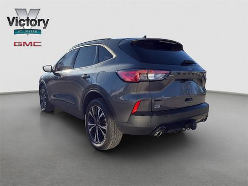 Used 2022 Ford Escape SEL w/ Equipment Group 302A image 12