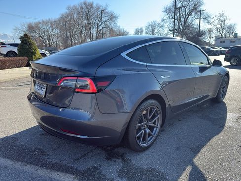 Used 2020 Tesla Model 3 Standard Range Plus image 7