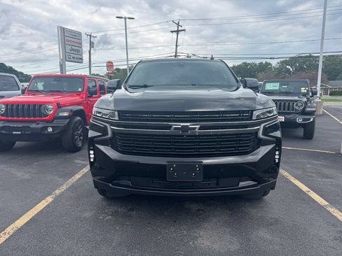 Used 2021 Chevrolet Tahoe RST w/ Luxury Package AWD/4WD image 11