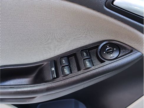 Used 2012 Ford Focus SE image 14