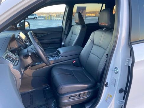 Used 2024 Honda Passport TrailSport image 22