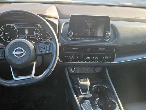 Used 2023 Nissan Rogue SV w/ SV Premium Package image 10