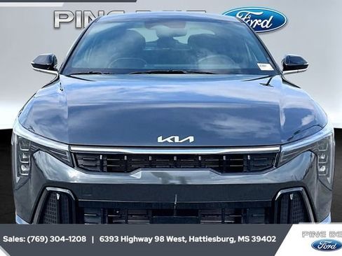 Used 2025 Kia K4 GT-Line image 3