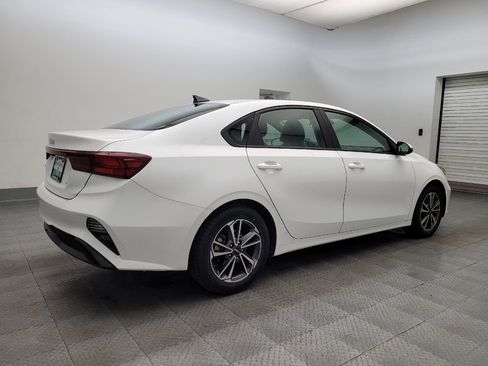 Used 2022 Kia Forte LXS w/ LXS Technology Package image 10