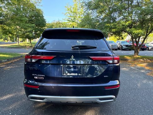 Used 2024 Mitsubishi Outlander SEL AWD/4WD image 9