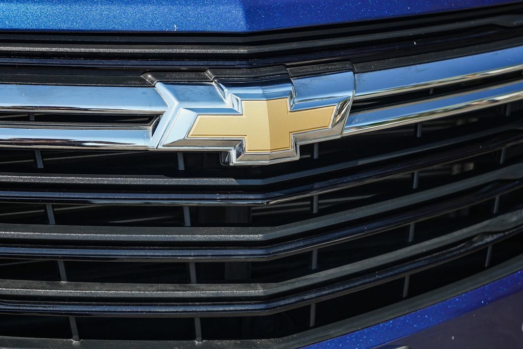 Used 2023 Chevrolet Equinox LT FWD image 12