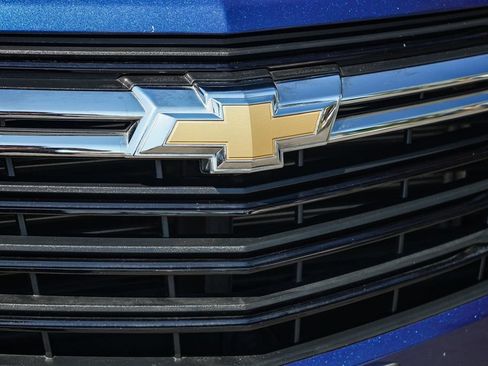 Used 2023 Chevrolet Equinox LT FWD image 12