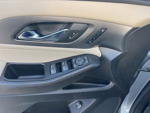 Certified 2023 Chevrolet Traverse Premier w/ LPO, Floor Liner Package image 17