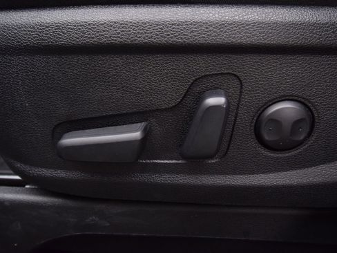 Used 2023 Kia Telluride EX X-Line image 30