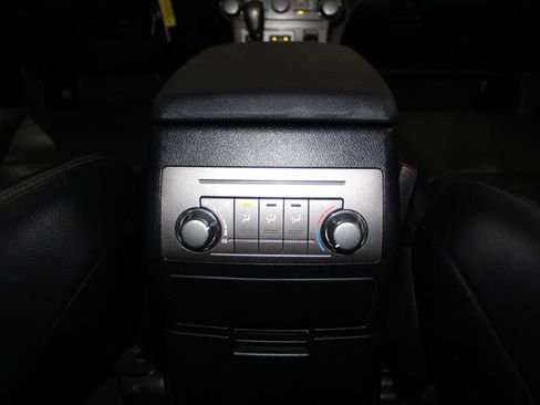 Used 2013 Toyota Highlander SE AWD/4WD image 24