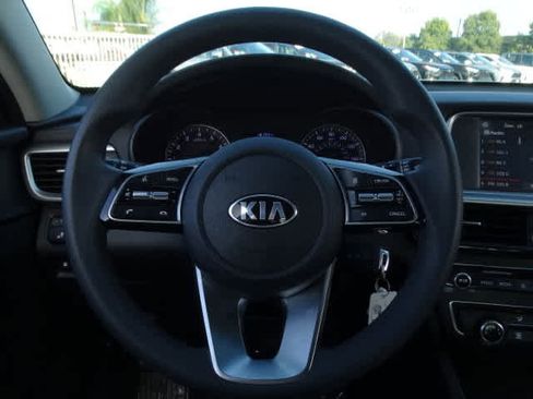 Used 2020 Kia Optima LX image 23