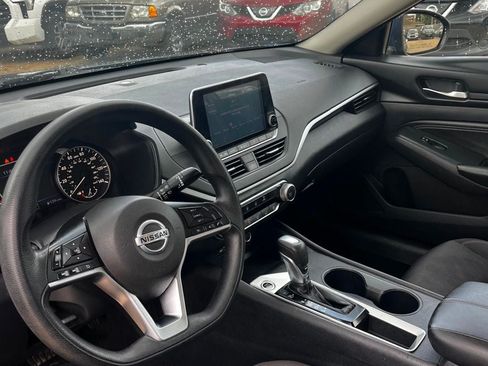 Used 2020 Nissan Altima 2.5 S FWD image 14